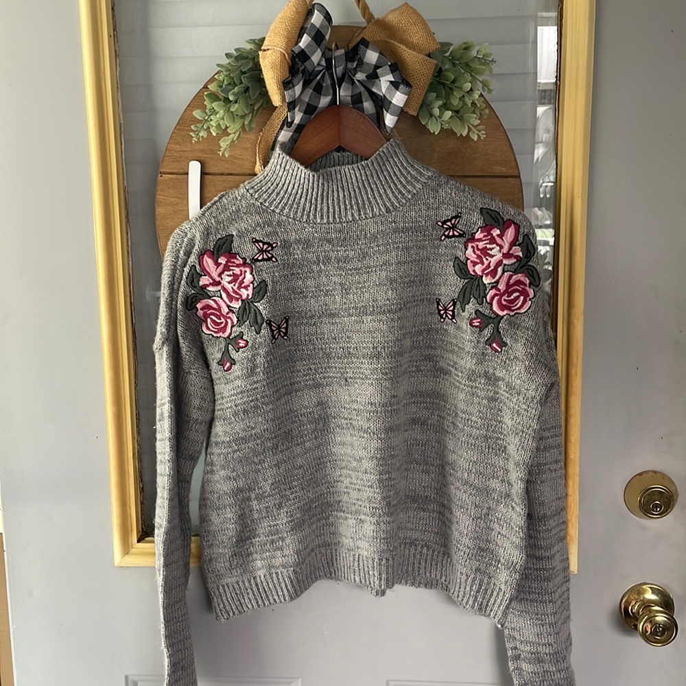 Cloud chaser sweater